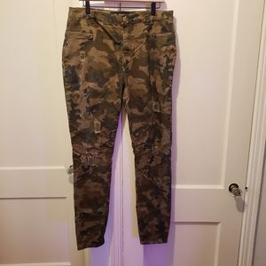 Camouflage pants
